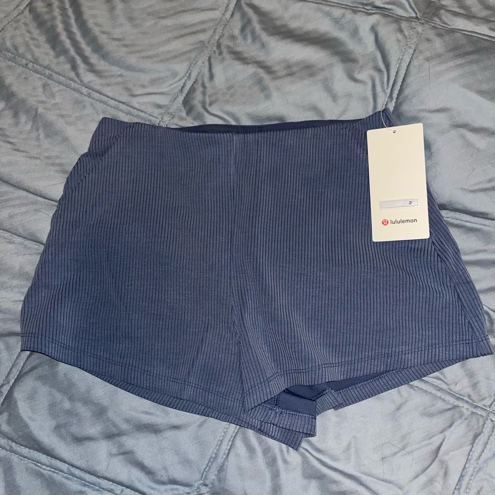 LOWEST! 💙NWT Lululemon Softstreme shorts